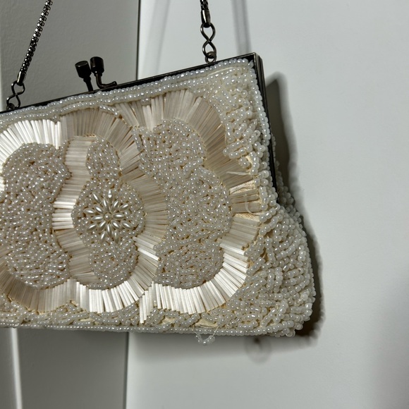 Chic Clutch Purse with Pearl Design - Picture 2 of 3